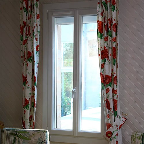 Fenêtre alu sur-mesure couleur blanc