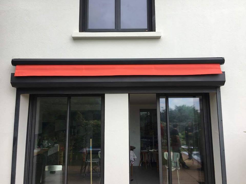 Store banne replié