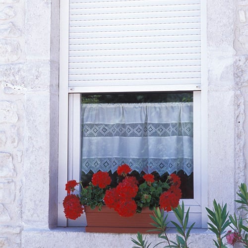 Volet roulant sur mesure en pvc blanc