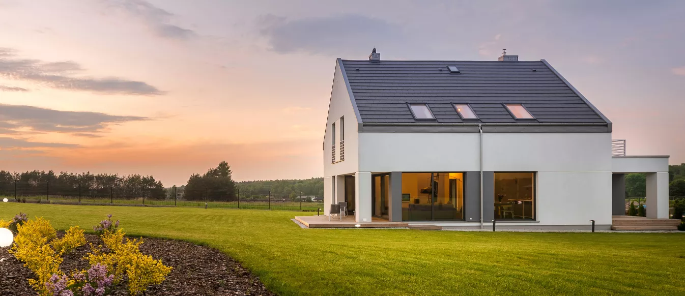 Maison moderne avec terrain